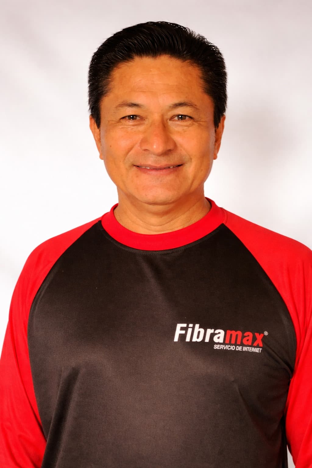 Jimy Cox, Asesor Comercial Fibra Max